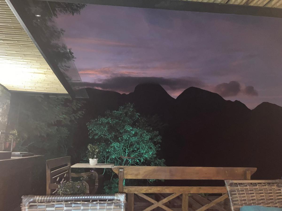 O Chale Mais Bucolico De Araras. Vista Linda Buitenkant foto